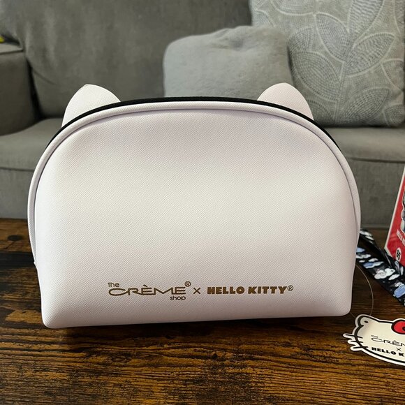 The Creme Shop x Hello Kitty Travel Makeup Pouch NWT - Picture 3 of 3
